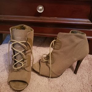 Ankle boot